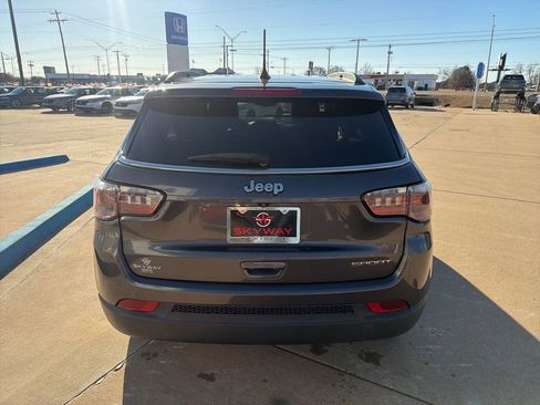 Used 2021 Jeep Compass Sport w/ Cold Weather Group image 22