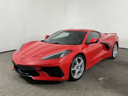 Used 2020 Chevrolet Corvette Stingray Premium Cpe w/ 3LT Preferred Equipment Group RWD image 3
