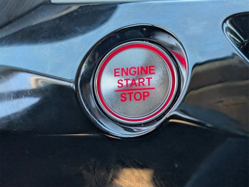 Used 2024 Acura MDX FWD image 17