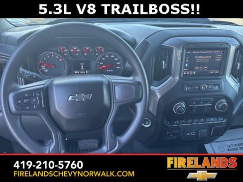 Certified 2024 Chevrolet Silverado 1500 Custom Trail Boss w/ Dark Appearance Package image 17