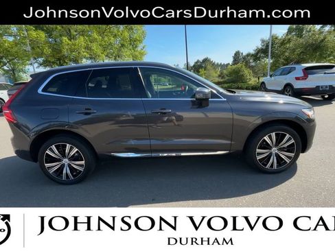 Used 2023 Volvo XC60 B5 Plus AWD/4WD image 9