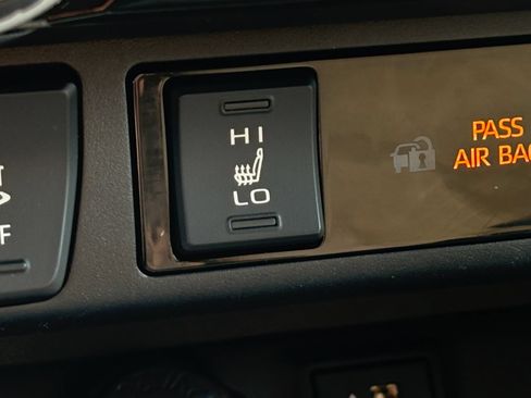 Used 2023 Toyota RAV4 XLE w/ XLE Grade Weather Package AWD/4WD image 4