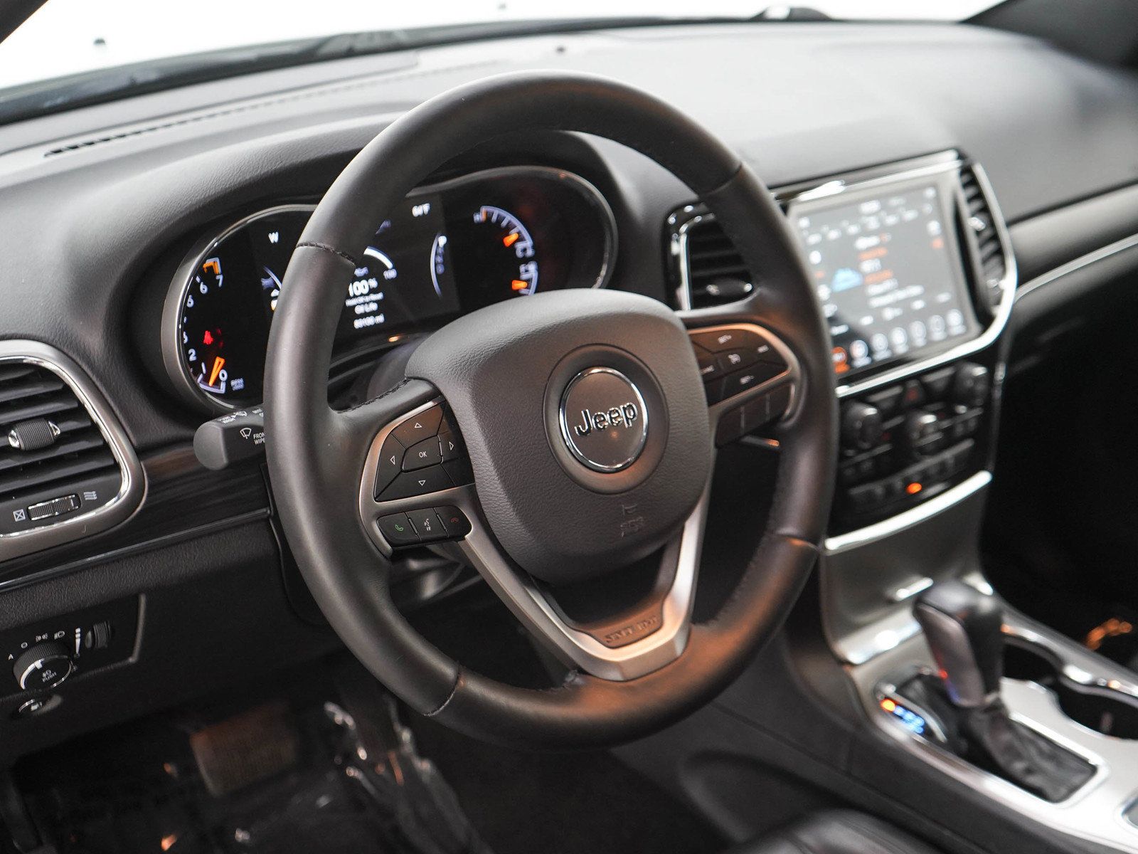 Used 2021 Jeep Grand Cherokee Limited AWD/4WD image 21