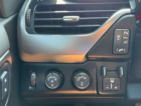 Used 2019 Chevrolet Tahoe Premier AWD/4WD image 20