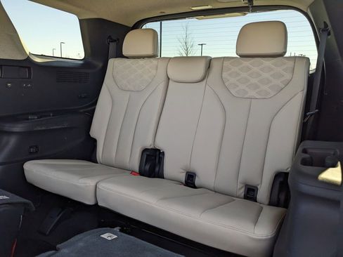 Used 2022 Hyundai Palisade Limited image 43