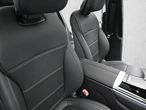 Certified 2026 Mercedes-Benz GLC 300 4MATIC image 29