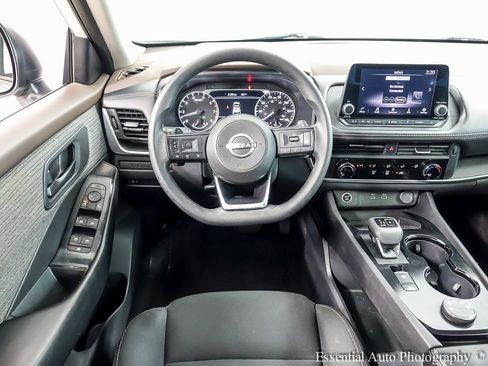 Used 2023 Nissan Rogue S image 12