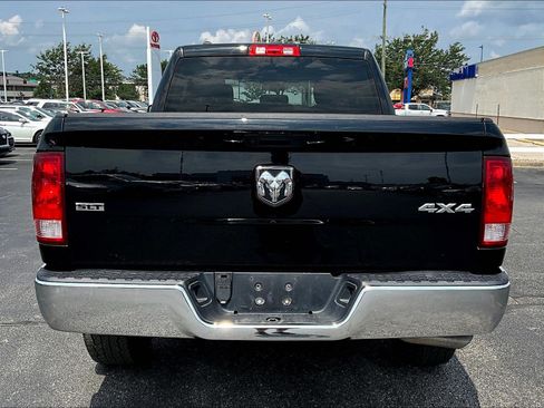 Used 2024 RAM 1500 Classic SLT AWD/4WD image 6