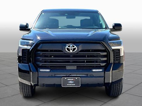 Used 2023 Toyota Tundra SR5 w/ SR5 Convenience Package image 5