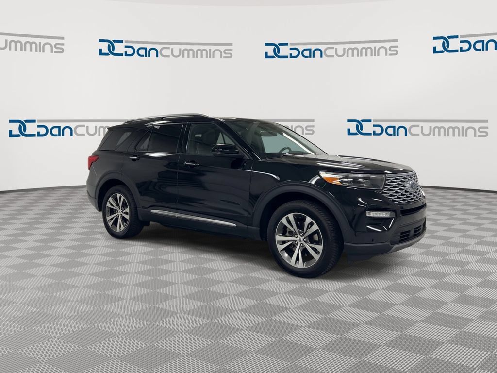 Used 2020 Ford Explorer Platinum w/ Premium Technology Package AWD/4WD image 2