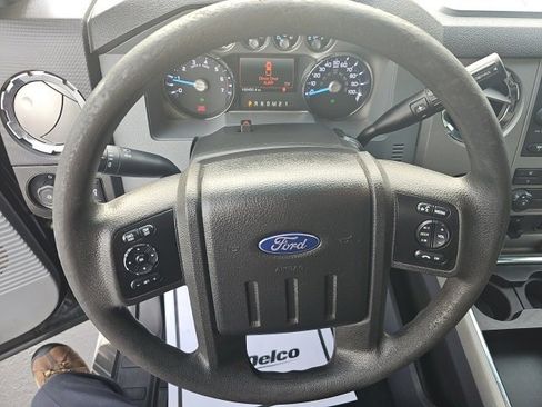 Used 2016 Ford F250 XLT w/ XLT Value Package image 32