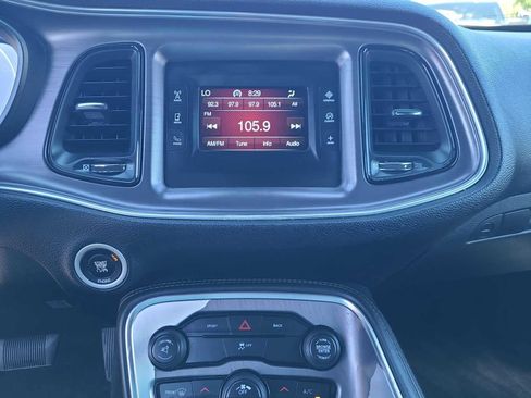 Used 2016 Dodge Challenger SXT image 24