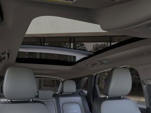 Used 2024 Ford Escape SE w/ PHEV Premium Package image 22