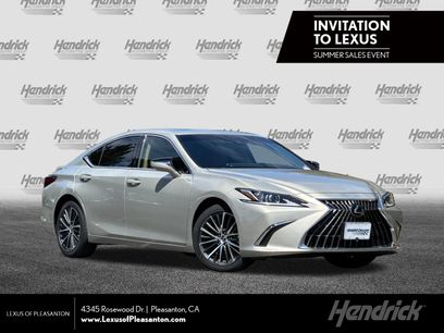 Certified 2025 Lexus ES 300h w/ Premium Package