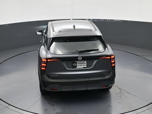 Used 2025 Nissan Kicks S FWD image 30