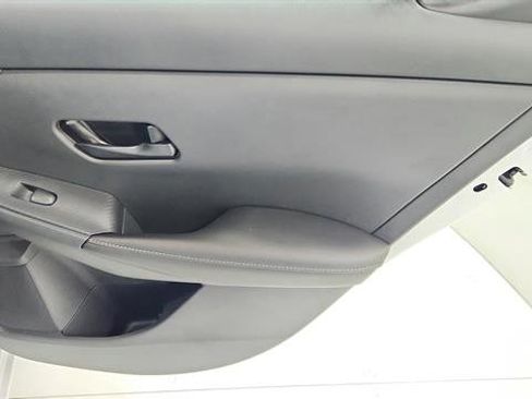 Used 2025 Nissan Sentra S FWD image 27