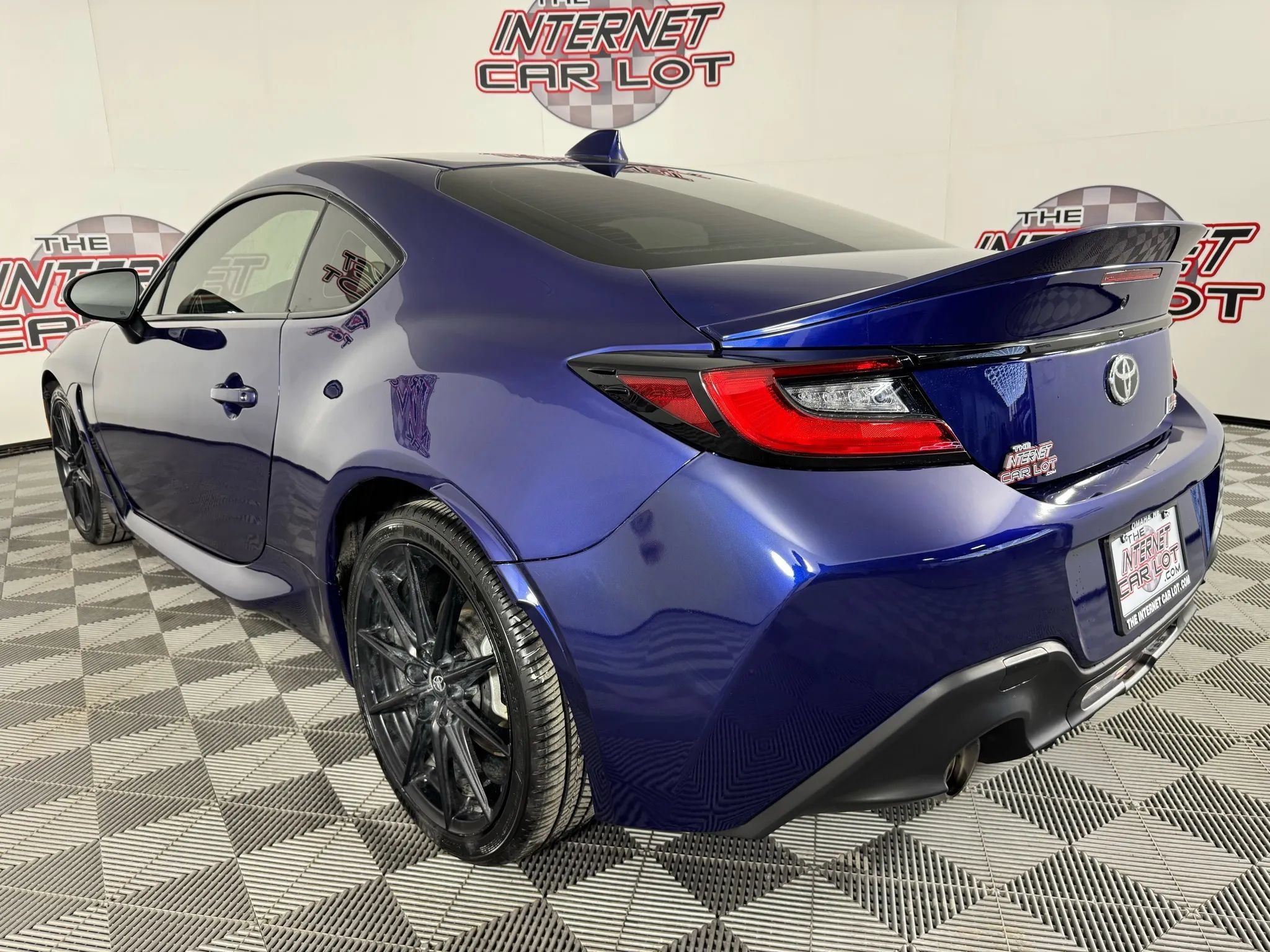 Used 2024 Toyota GR86 Premium RWD image 24