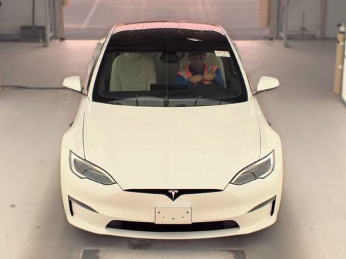 Used 2023 Tesla Model S Standard Range AWD/4WD image 2