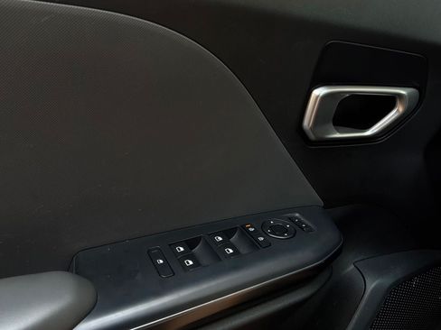 Used 2025 Kia K4 FWD image 20