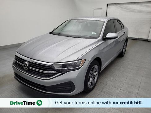 Used 2023 Volkswagen Jetta SE image 1