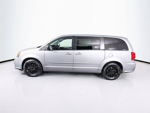 Used 2015 Dodge Grand Caravan SE w/ Quick Order Package 29E SE FWD image 8