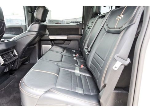 Used 2024 Ford F250 Platinum w/ FX4 Off-Road Package image 12