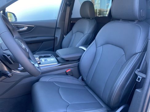 New 2025 Audi Q7 3.0T Prestige image 10