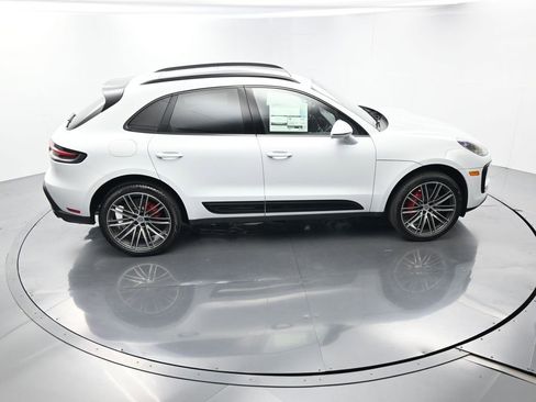 Certified 2026 Porsche Macan S AWD/4WD image 44