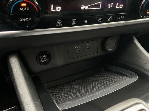 Used 2025 Nissan Rogue SV AWD/4WD image 26