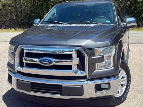 Used 2017 Ford F150 XLT RWD image 2