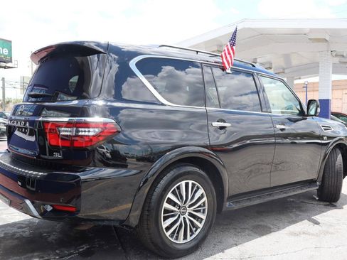 Used 2021 Nissan Armada SL w/ Captain's Chairs Package RWD image 3