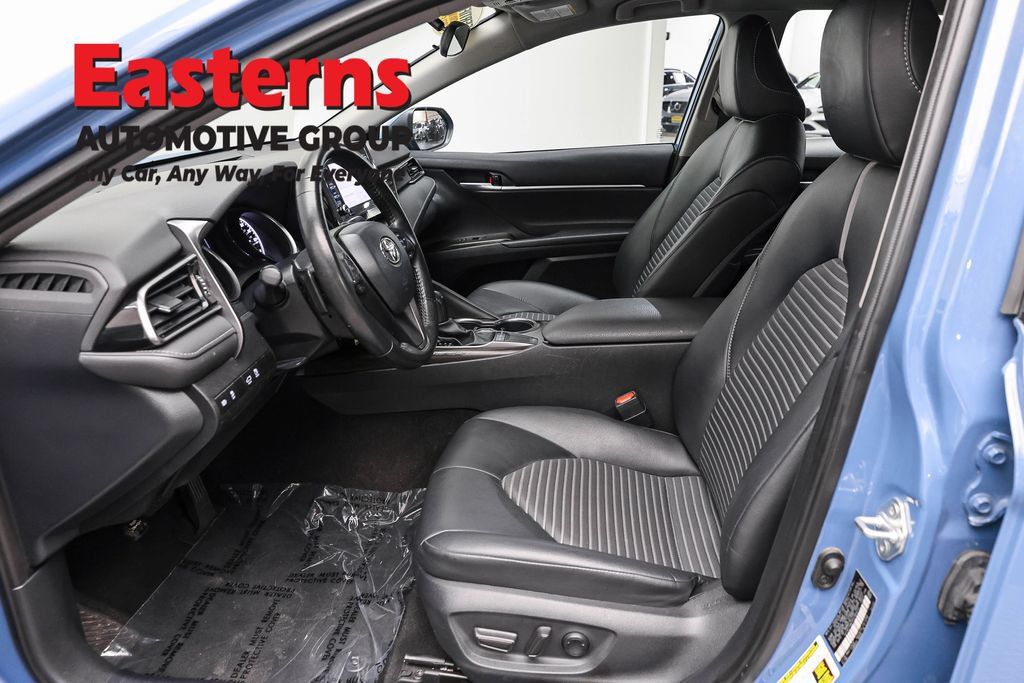 Used 2023 Toyota Camry SE FWD image 13