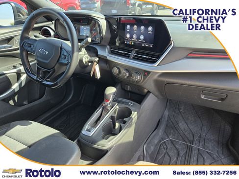 Used 2024 Chevrolet Trax RS FWD image 9