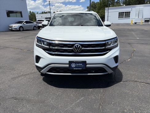 Certified 2023 Volkswagen Atlas Cross Sport SE AWD/4WD image 2