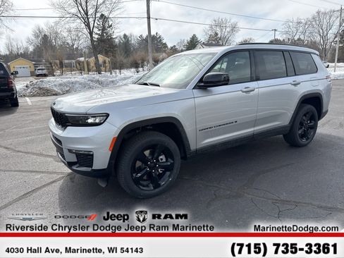 New 2025 Jeep Grand Cherokee L Limited w/ Black Appearance Package AWD/4WD image 4