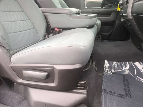 Used 2019 RAM 1500 Tradesman w/ Popular Equipment Group RWD image 17