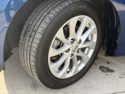 Used 2019 Nissan Sentra SV image 19