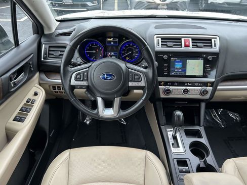 Used 2016 Subaru Outback 2.5i Limited image 9
