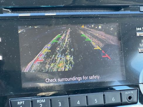 Used 2013 Nissan Altima 2.5 SV image 23