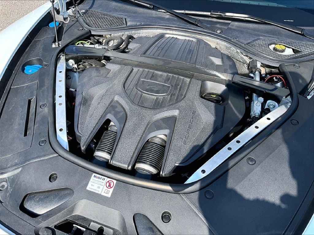 Certified 2023 Porsche Panamera Platinum Edition RWD image 24