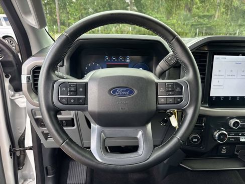 Used 2025 Ford F150 XLT w/ Equipment Group 301A Standard RWD image 15