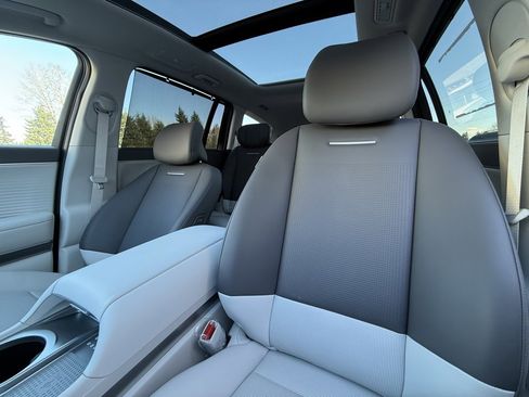 Certified 2026 Hyundai Ioniq 9 Limited image 6