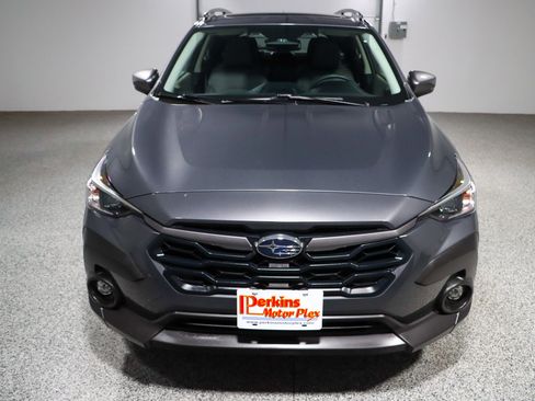 Used 2024 Subaru Crosstrek 2.0i Premium image 4