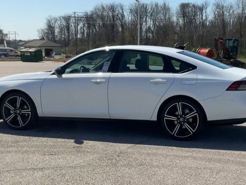 New 2026 Honda Accord SE image 6