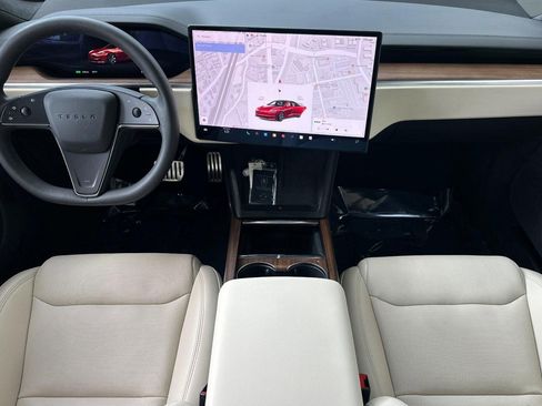 Used 2025 Tesla Model S AWD image 14