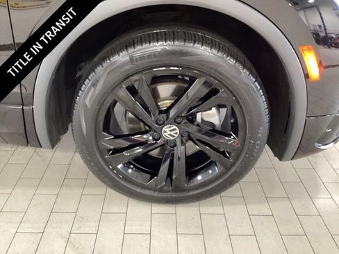 Used 2023 Volkswagen Tiguan SE R-Line AWD/4WD image 25