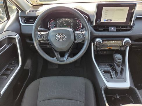 Used 2023 Toyota RAV4 XLE w/ Convenience Package FWD image 22
