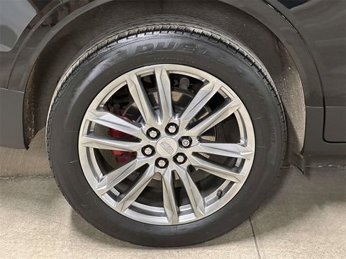 Used 2023 Cadillac XT5 Sportv w/ Technology Package image 12