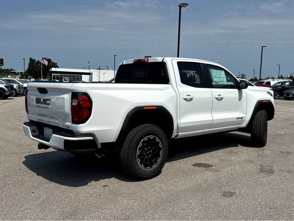 New 2026 GMC Canyon AT4 AWD/4WD image 2