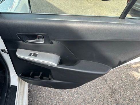 Used 2014 Toyota Camry SE image 16